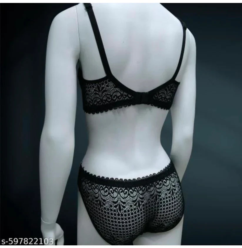 Women’s Black Lace Bra Panty Set